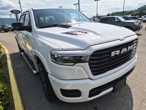 Used 2026 RAM 1500 Laramie w/ Sport Appearance Package AWD/4WD image 4