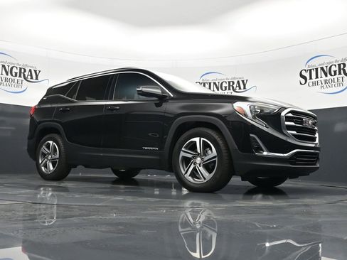 Used 2021 GMC Terrain SLT image 17