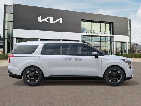 New 2026 Kia Carnival EX image 8