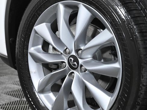 Used 2022 INFINITI QX50 Luxe image 31