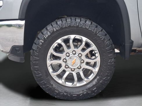Used 2024 Chevrolet Silverado 2500 LTZ w/ LTZ Premium Package AWD/4WD image 34