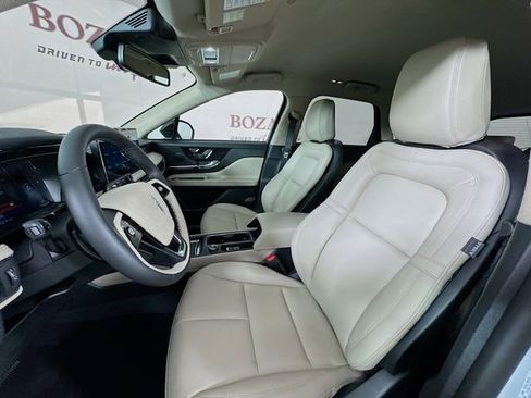 New 2026 Lincoln Corsair Premiere FWD image 23