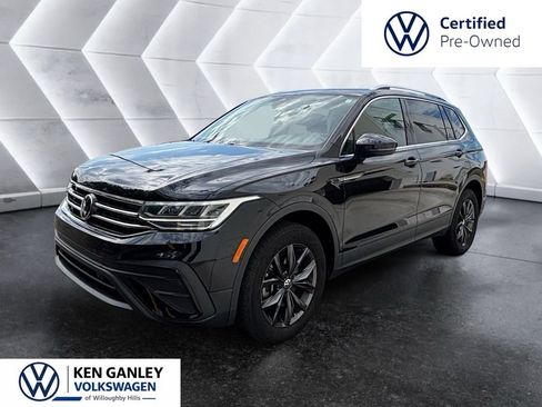 Certified 2023 Volkswagen Tiguan SE w/ Panoramic Sunroof Package AWD/4WD image 1