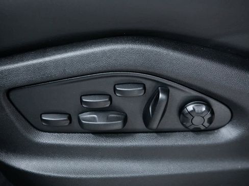 New 2026 Porsche Cayenne S image 17