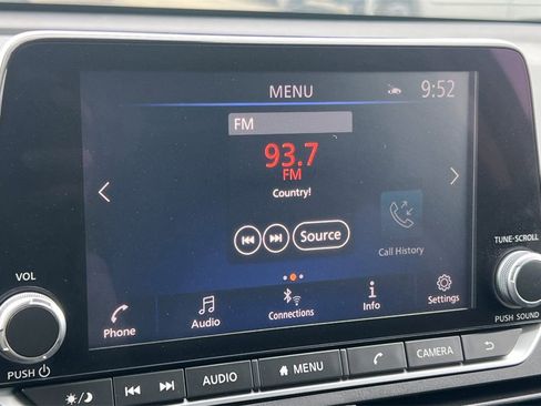 Used 2024 Nissan Altima 2.5 SR image 19