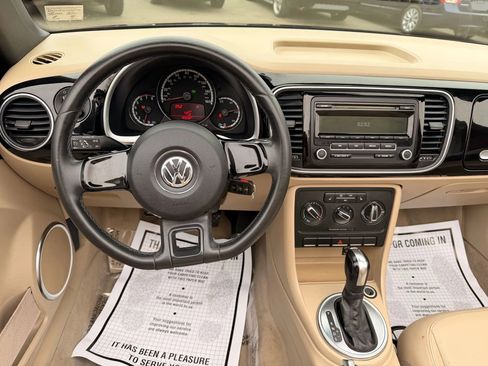 Used 2013 Volkswagen Beetle 2.5 image 14