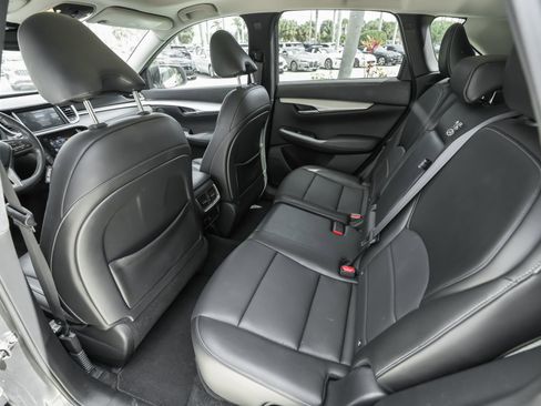 Used 2021 INFINITI QX50 Luxe image 17