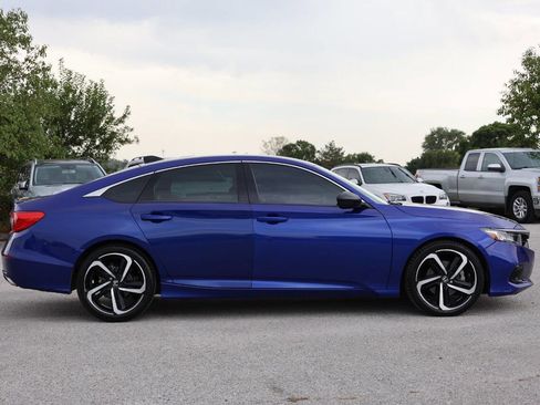 Used 2021 Honda Accord Sport image 7