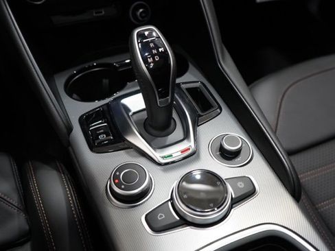 New 2025 Alfa Romeo Giulia Intensa AWD w/ Driving Assist Package image 29