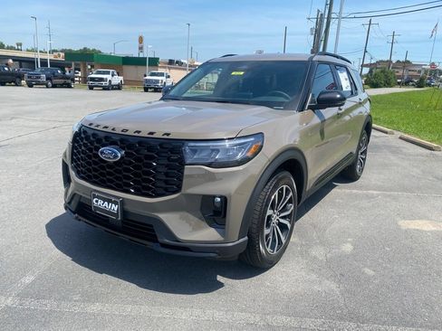New 2026 Ford Explorer ST-Line AWD/4WD image 3