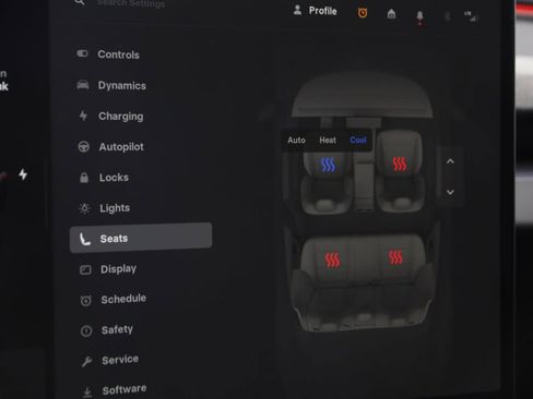 Used 2025 Tesla Model 3 Long Range image 10