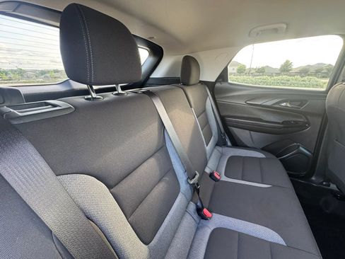 Used 2024 Chevrolet TrailBlazer LS w/ LS Convenience Package FWD image 37
