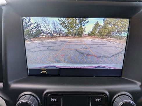 Used 2024 GMC Terrain SLT image 13