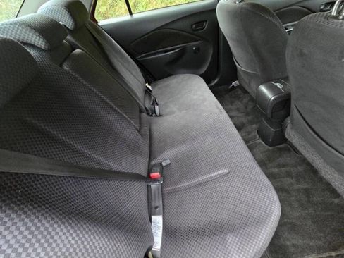 Used 2007 Toyota Yaris S image 13