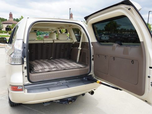Used 2015 Lexus GX 460 w/ Premium Package AWD/4WD image 38