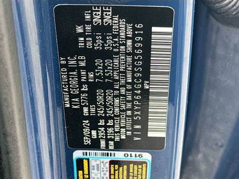 Used 2025 Kia Telluride S image 36