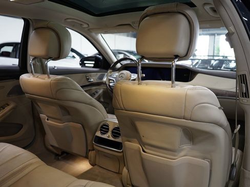 Used 2018 Mercedes-Benz S 450 Sedan image 31