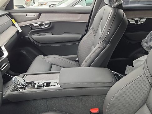 New 2026 Volvo XC90 B6 Ultra w/ Protection Package Premier image 5