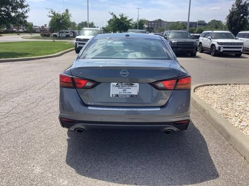 Used 2023 Nissan Altima 2.5 SL AWD/4WD image 6