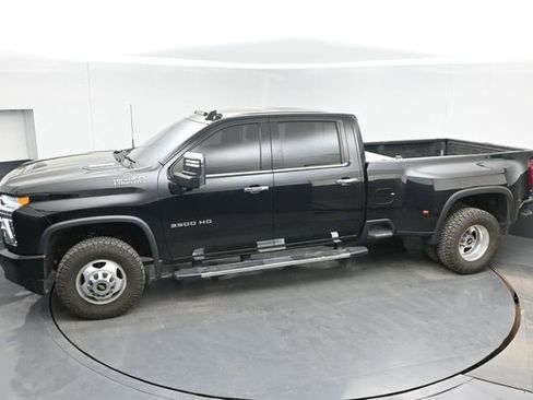Used 2022 Chevrolet Silverado 3500 High Country w/ Safety Package II image 22