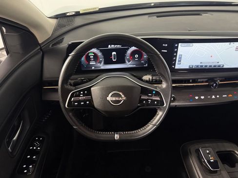 Used 2023 Nissan Ariya FWD image 13