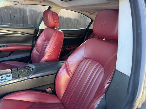 Used 2015 Maserati Ghibli image 19