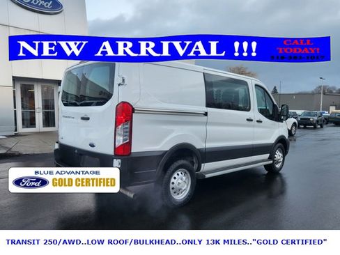 Used 2023 Ford Transit 250 Low Roof AWD w/ Exterior Upgrade Package image 4