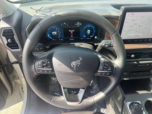 Used 2025 Ford Bronco Sport Outer Banks w/ Outer Banks Tech Package+ AWD/4WD image 14