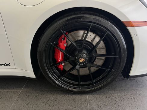 New 2025 Porsche 911 Carrera GTS image 13