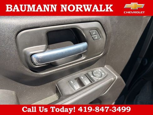 Used 2022 Chevrolet Silverado 2500 Custom w/ Custom Convenience Package AWD/4WD image 23