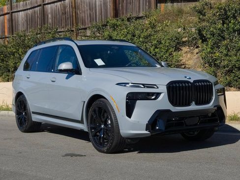 New 2026 BMW X7 xDrive40i w/ M Sport Package image 2