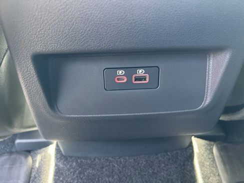 Used 2025 Nissan Frontier PRO-4X image 19