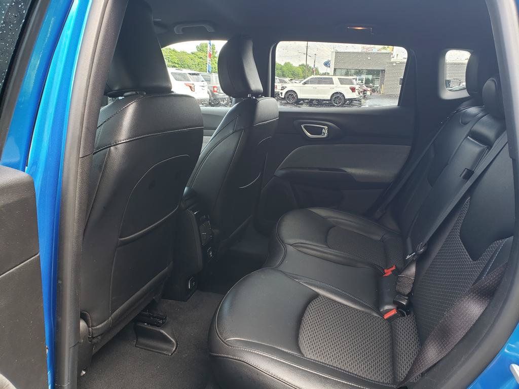 Used 2024 Jeep Compass Latitude AWD/4WD image 12