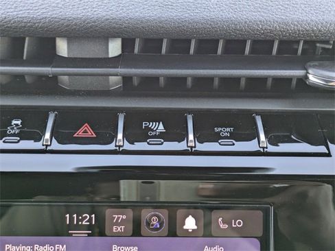 New 2025 Jeep Grand Cherokee L Altitude image 23