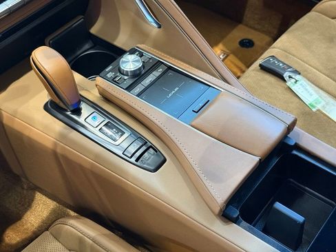 Certified 2023 Lexus LC 500 Coupe w/ Dynamic Handling Package RWD image 28