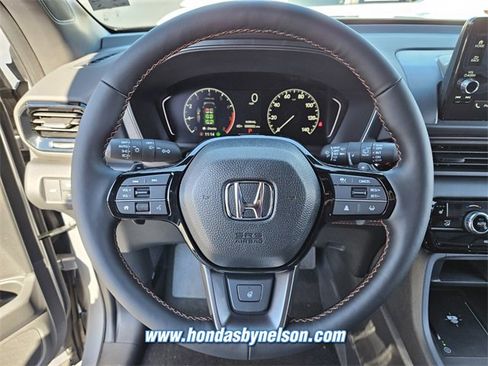 New 2025 Honda Pilot TrailSport image 13