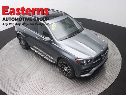 Used 2023 Mercedes-Benz GLE 350 4MATIC w/ AMG Line Exterior image 3