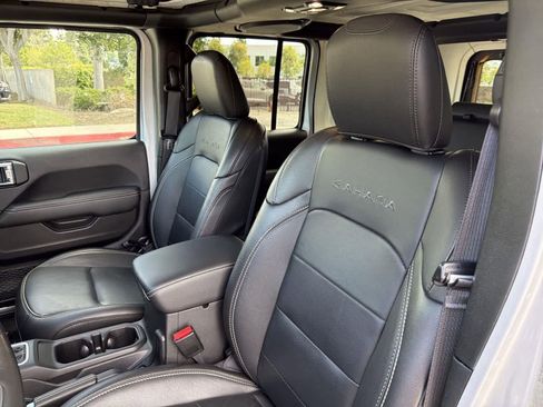 Used 2023 Jeep Wrangler Sahara w/ Cold Weather Group image 24