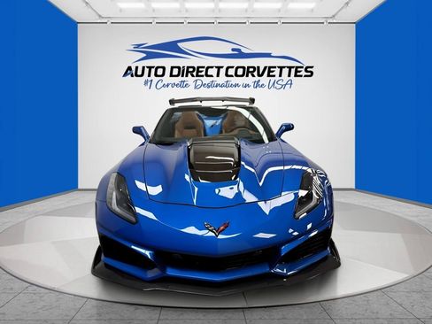 Used 2019 Chevrolet Corvette ZR1 RWD image 2