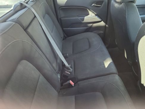 Used 2021 Chevrolet Colorado LT image 8