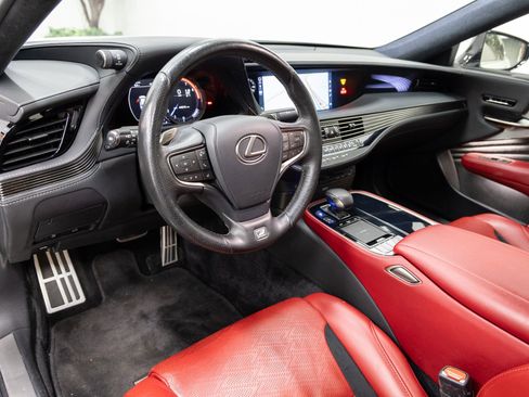 Used 2020 Lexus LS 500 F Sport image 6