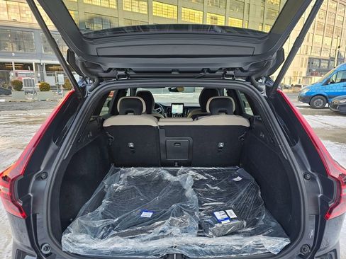 Certified 2026 Volvo XC60 B5 Core w/ Protection Package Premier image 7