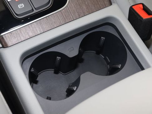 Used 2024 Audi Q5 e Premium Plus image 29