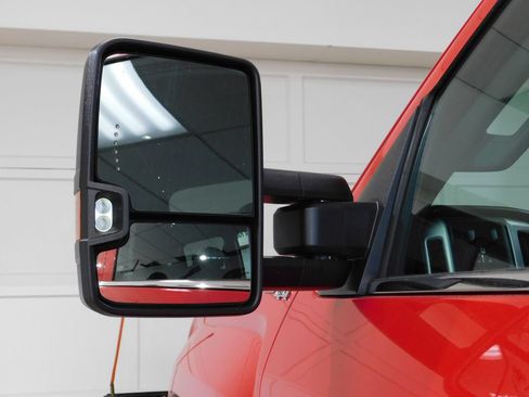 Used 2018 GMC Sierra 2500 SLE w/ HD SLE Preferred Plus Package AWD/4WD image 36