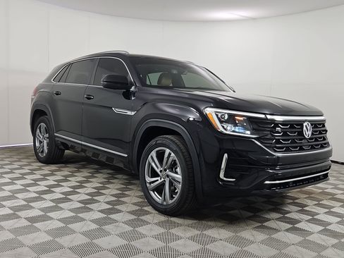 Used 2024 Volkswagen Atlas Cross Sport SEL R-Line AWD/4WD image 1