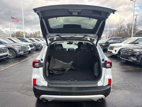 Used 2025 Ford Escape Platinum w/ Premium Technology Package image 13