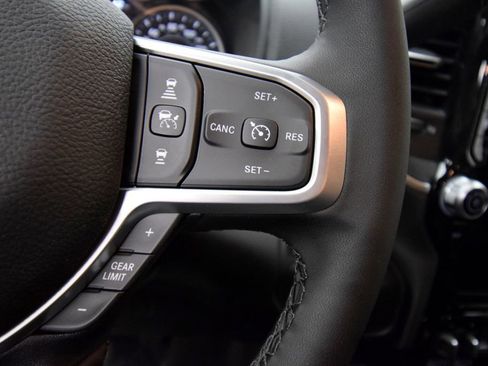 New 2026 RAM 2500 Big Horn AWD/4WD image 28
