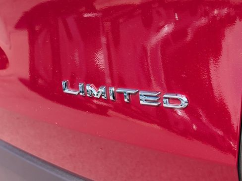 Used 2024 Toyota Grand Highlander AWD image 27