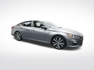 Used 2020 Nissan Altima 2.5 SR FWD video 1