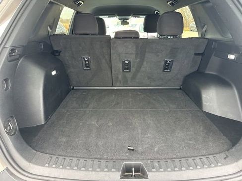 Used 2025 GMC Terrain Elevation image 50